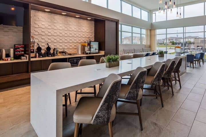 Breakfast area